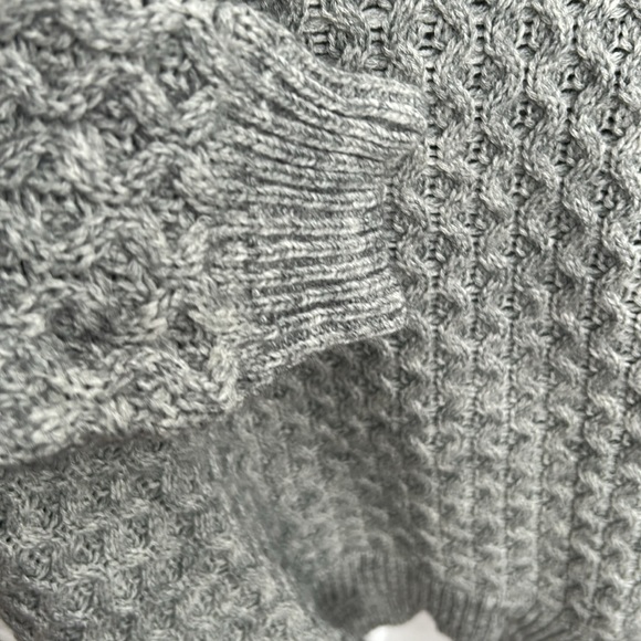 Pull - Picture 2 of 5